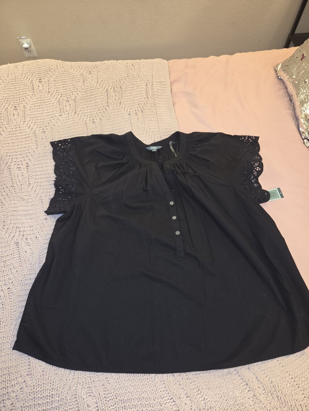 Terra &sky Black Eyelet-Sleeve Peasant Top - Women - Picture 5 of 5